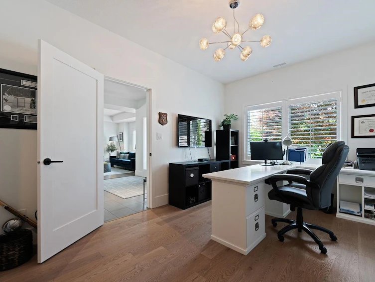 934 Forest Hills Drive, North Vancouver, BC, V7R 1N2 - 22