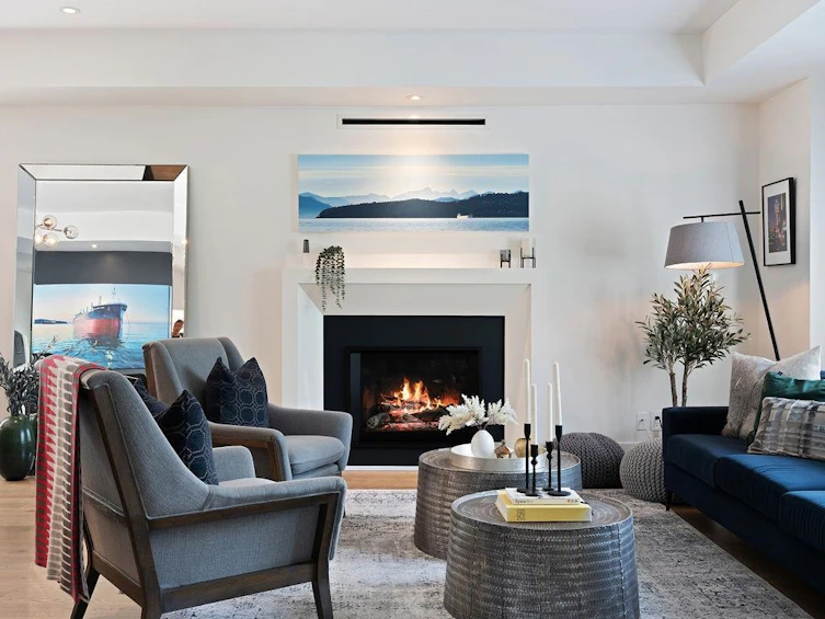 934 Forest Hills Drive, North Vancouver, BC, V7R 1N2 - 2