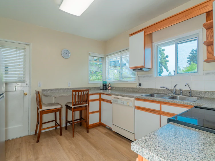 2354 Mathers Avenue, West Vancouver, BC, V7V 2H6 - 5