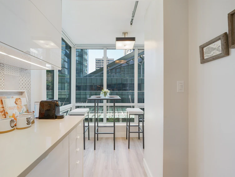 707-1166 Melville Street, Vancouver, BC, V6E 4P5 - 13