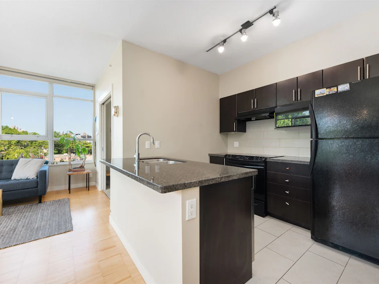 502-2520 Manitoba Street, Vancouver, BC, V5Y 3A6 - 16