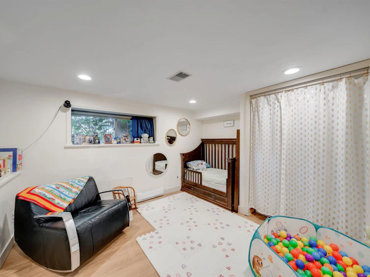 3137 W 28th Avenue, Vancouver, BC, V6L 1X4 - 22