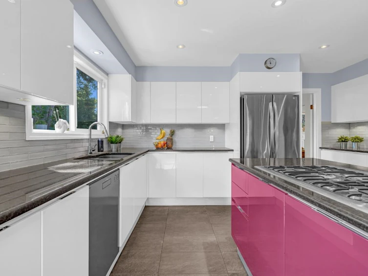 6060 Holland Street, Vancouver, BC, V6N 2B3 - 12