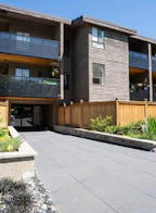 315 1549 Kitchener Street