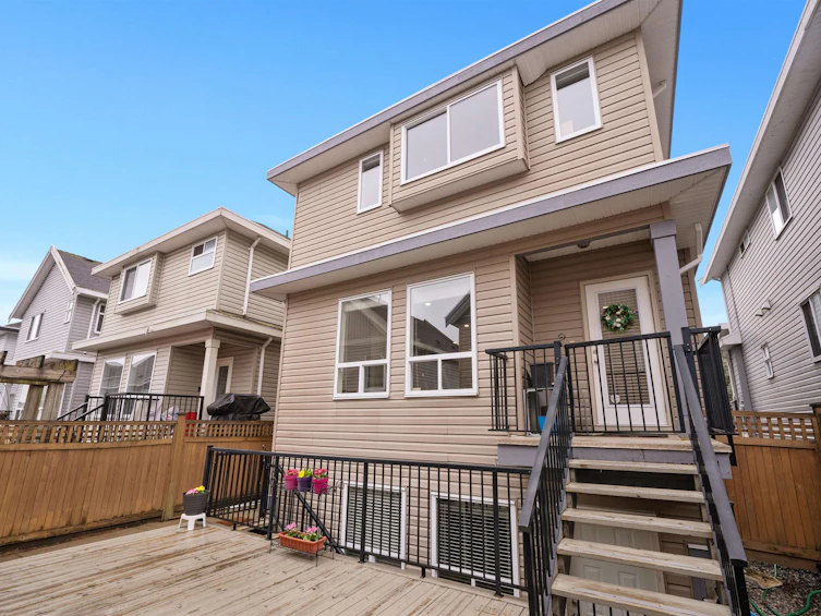 6844 195a Street, Surrey, BC, V4N 5Z7 - 33