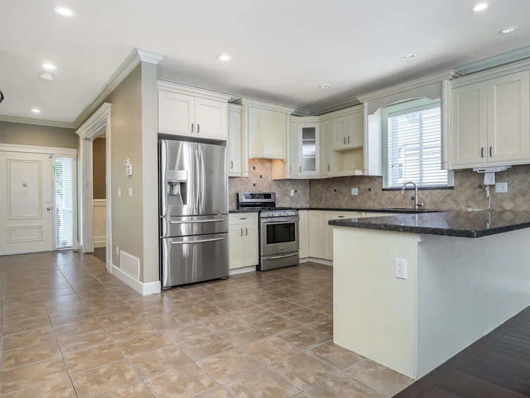 6844 195a Street, Surrey, BC, V4N 5Z7 - 10