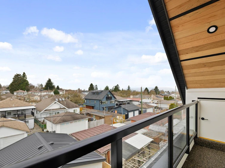 2-4579 Culloden Street, Vancouver, BC, V5V 4X7 - 25