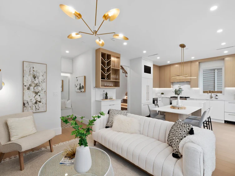 2-4579 Culloden Street, Vancouver, BC, V5V 4X7 - 4