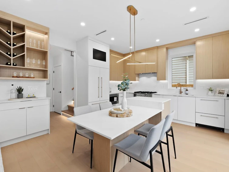 2-4579 Culloden Street, Vancouver, BC, V5V 4X7 - 6