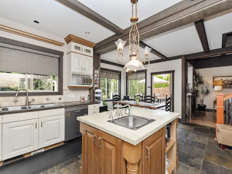 1441 Sunrise Place, Gibsons, BC, V0N 1V5 - 7