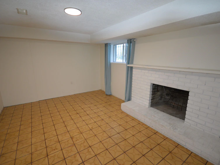 2611 Parker Street, Vancouver, BC, V5K 2T5 - 11
