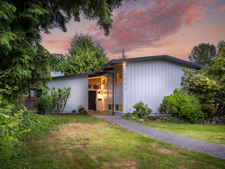 1050 Belvedere Drive, North Vancouver, BC, V7R 2C7