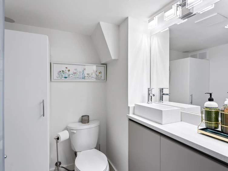 1050 Belvedere Drive, North Vancouver, BC, V7R 2C7 - 25