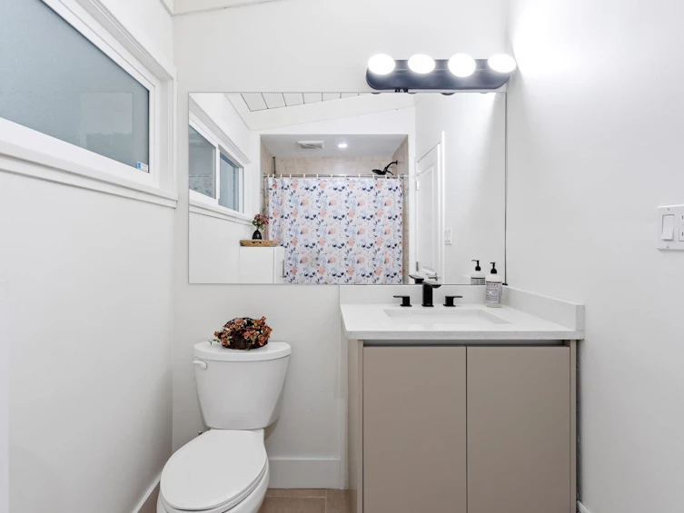 1050 Belvedere Drive, North Vancouver, BC, V7R 2C7 - 21