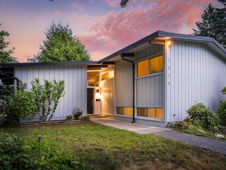 1050 Belvedere Drive, North Vancouver, BC, V7R 2C7 - 3