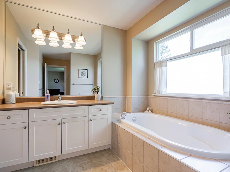 14633 72a Avenue, Surrey, BC, V3S 9L8 - 27