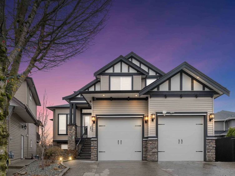 2949 Flagman Place, Abbotsford, BC, V4X 0A5 - 2