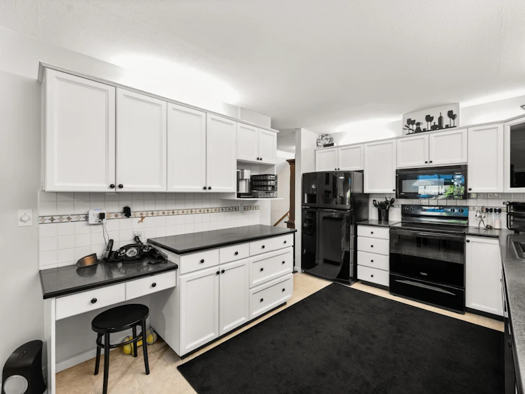 13-323 Governors Court, New Westminster, BC, V3L 5S6 - 20