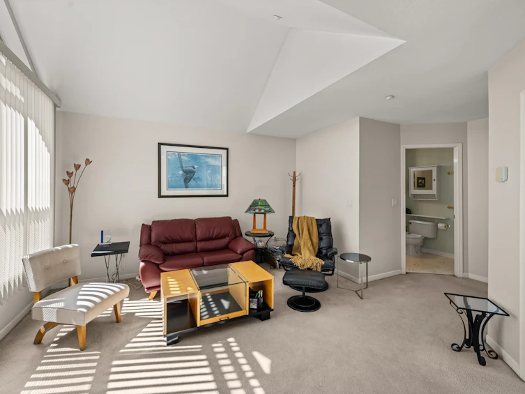 13-323 Governors Court, New Westminster, BC, V3L 5S6 - 25