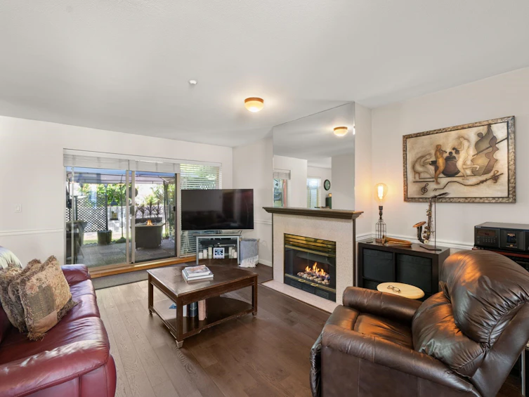 13-323 Governors Court, New Westminster, BC, V3L 5S6 - 2