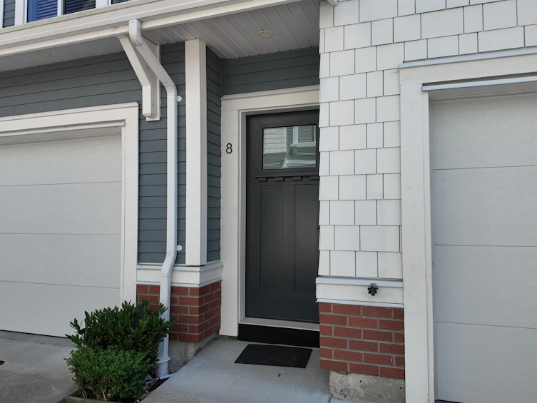 8-24021 110 Avenue, Maple Ridge, BC, V2W 0J9 - 2