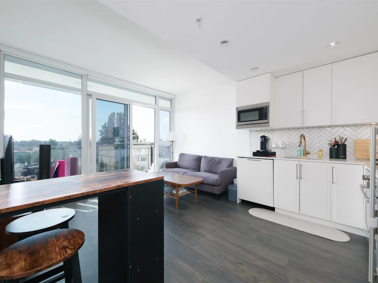 408-2435 Kingsway, Vancouver, BC, V5R 5G8 - 3