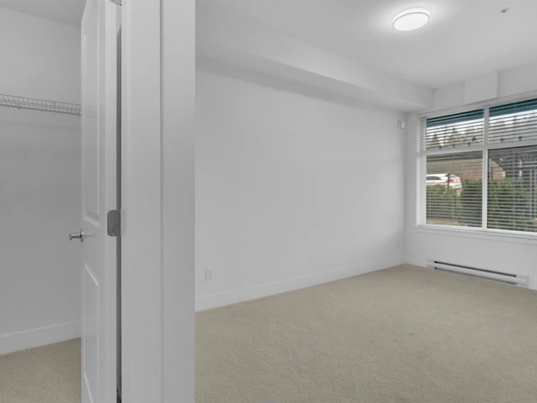 208-9983 E Barnston Drive, Surrey, BC, V4N 6T3 - 13