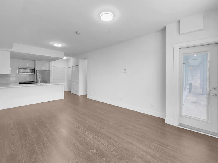 208-9983 E Barnston Drive, Surrey, BC, V4N 6T3 - 9