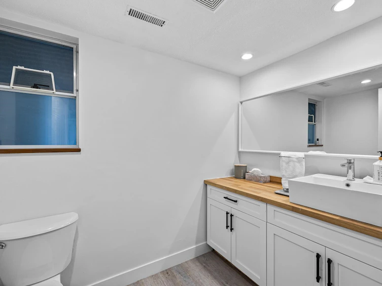 18335 21a Avenue, Surrey, BC, V3Z 9W2 - 19