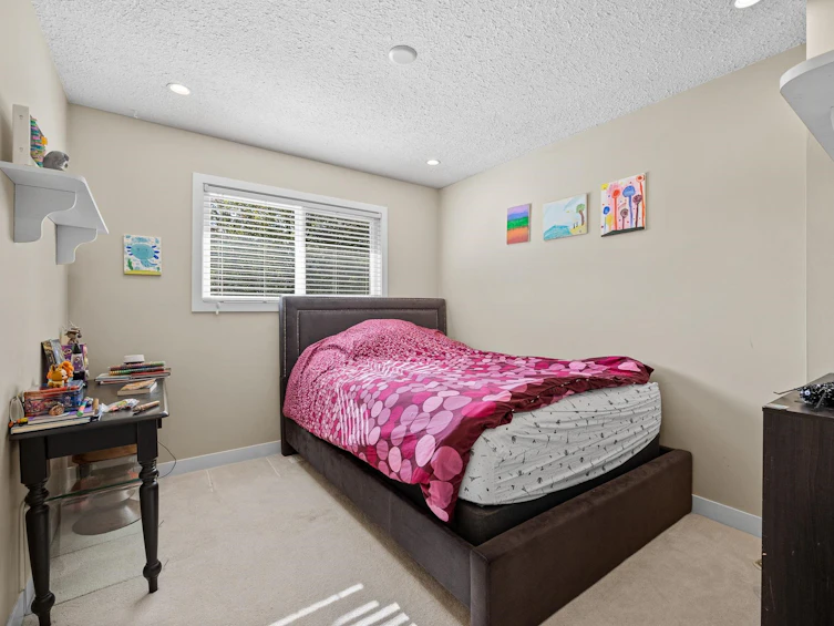 18335 21a Avenue, Surrey, BC, V3Z 9W2 - 23