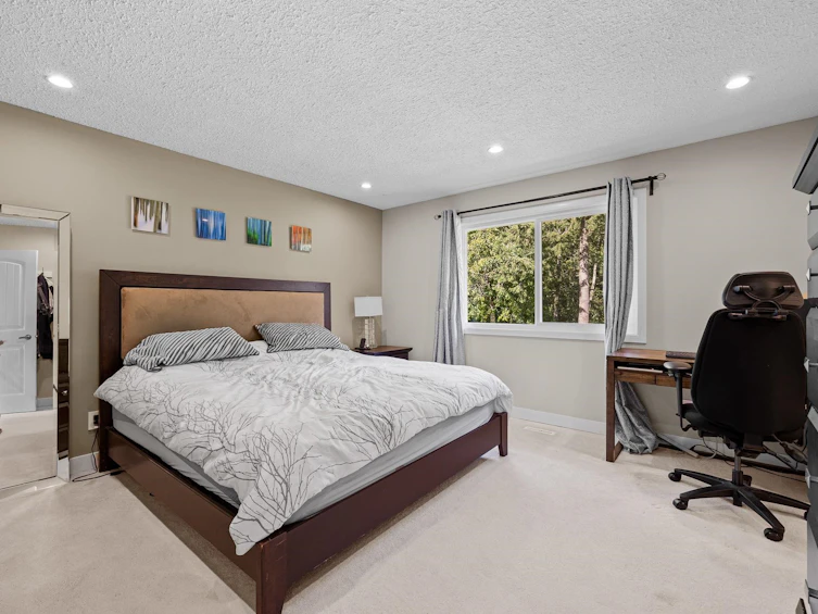 18335 21a Avenue, Surrey, BC, V3Z 9W2 - 20