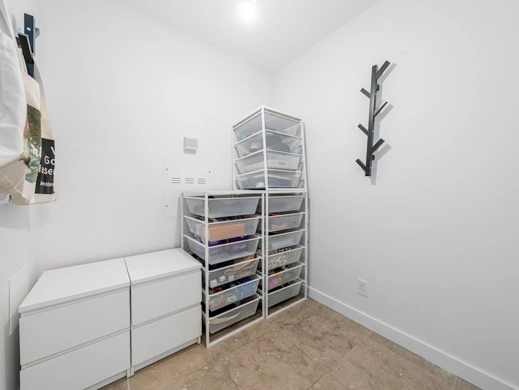 702-918 Cooperage Way, Vancouver, BC, V6B 0A7 - 32