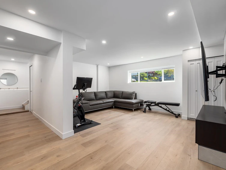 3151 E 23rd Avenue, Vancouver, BC, V5R 1B4 - 24