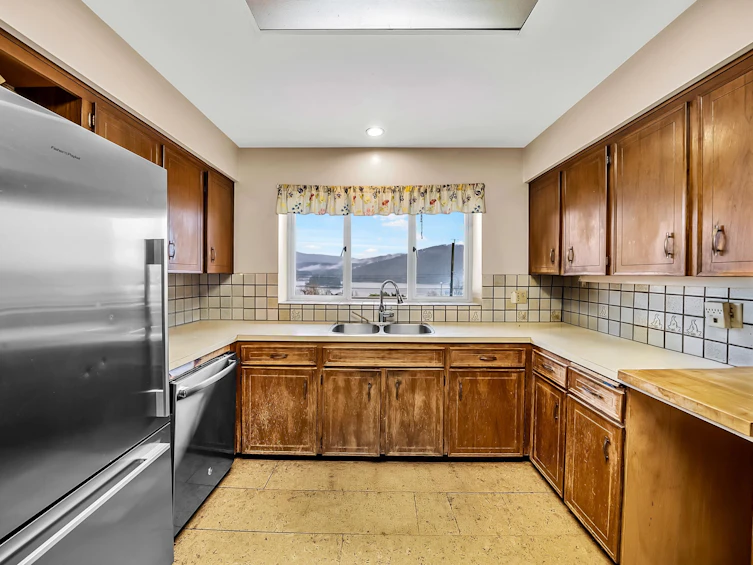 645 Baycrest Drive, North Vancouver, BC, V7G 1N7 - 13