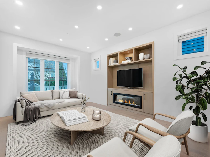 978 E 13th Avenue, Vancouver BC