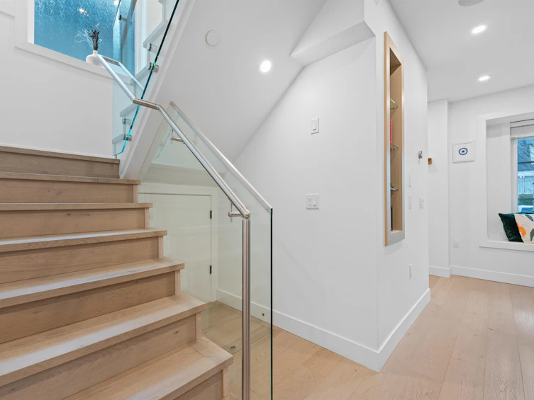 978 E 13th Avenue, Vancouver, BC, V5T 2L6 - 18
