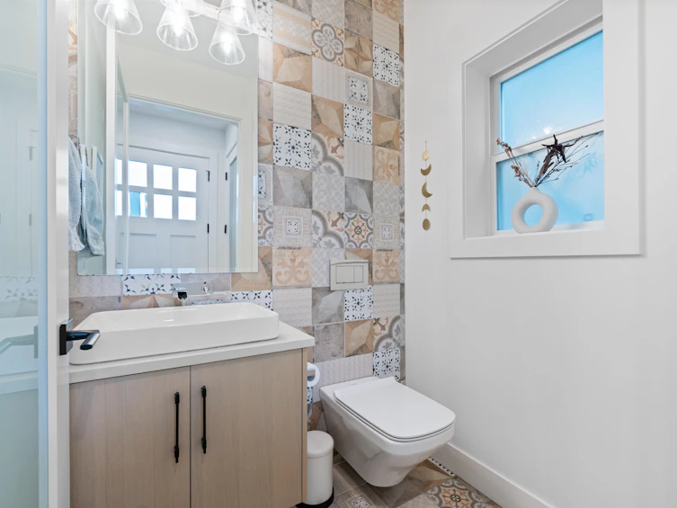 978 E 13th Avenue, Vancouver, BC, V5T 2L6 - 7