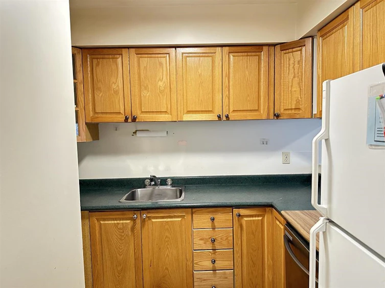 216-8460 Ackroyd Road, Richmond, BC, V6X 3E9 - 5