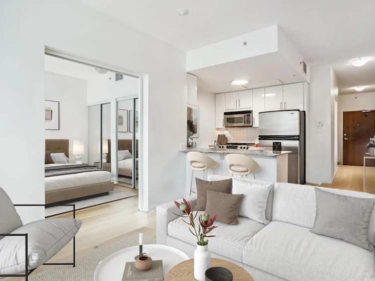 603-168 E Esplanade, North Vancouver, BC, V7L 4X8 - 3
