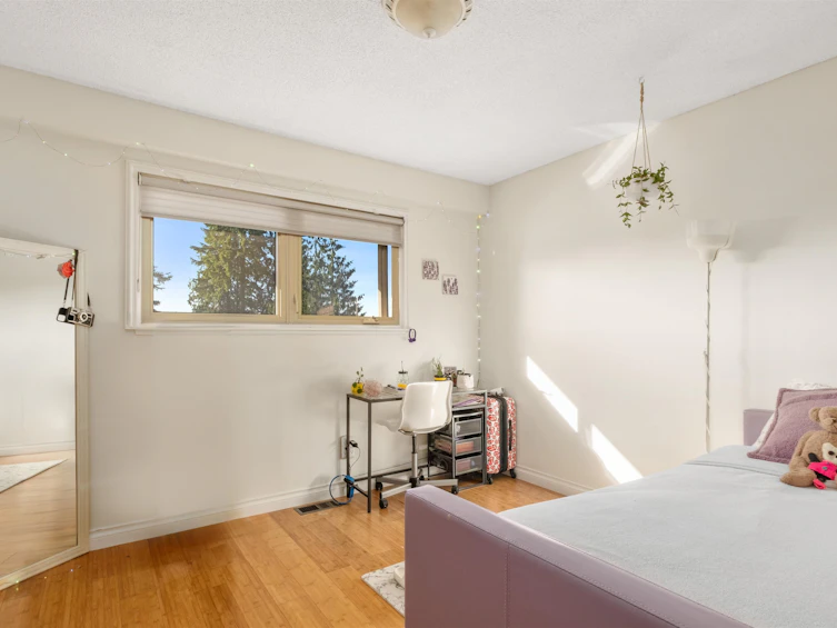 5256 Malaspina Place, North Vancouver, BC, V7R 4M1 - 16