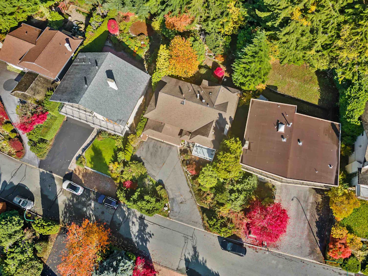 5256 Malaspina Place, North Vancouver, BC, V7R 4M1 - 5