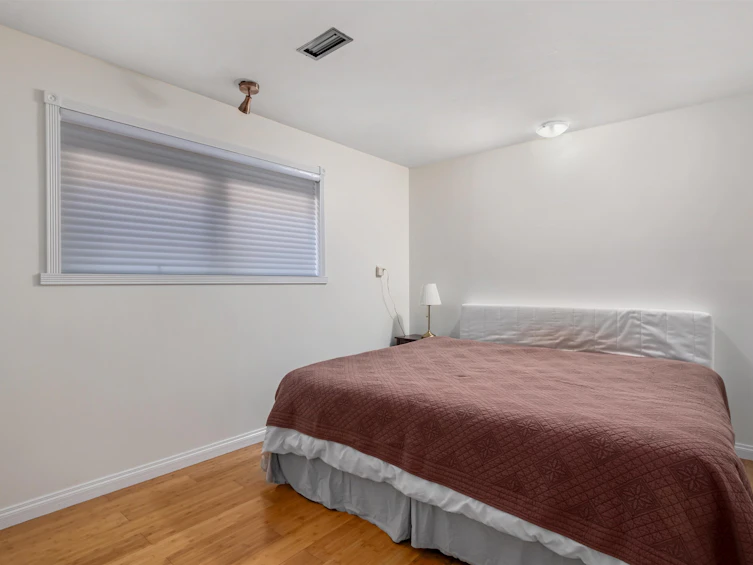5256 Malaspina Place, North Vancouver, BC, V7R 4M1 - 24