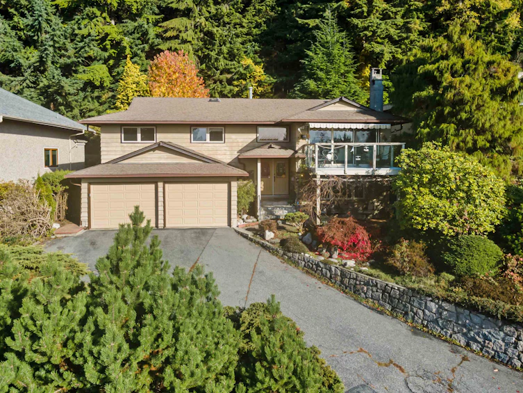 5256 Malaspina Place, North Vancouver, BC, V7R 4M1 - 6