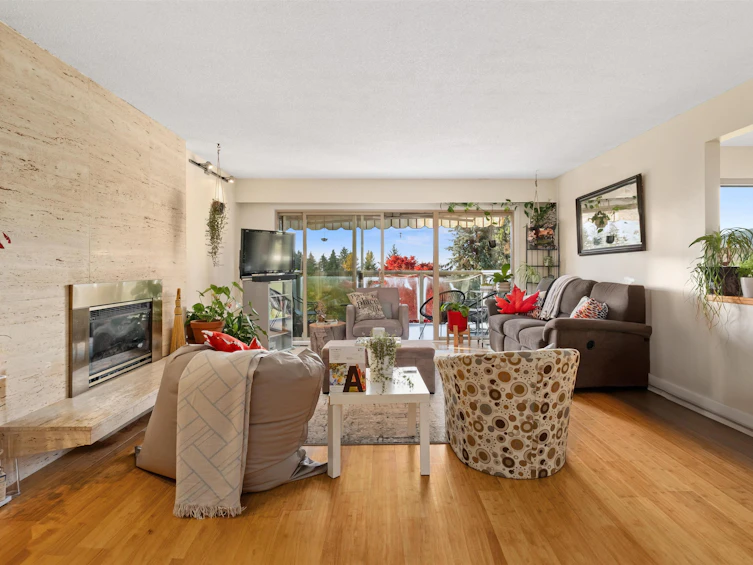 5256 Malaspina Place, North Vancouver, BC, V7R 4M1 - 9