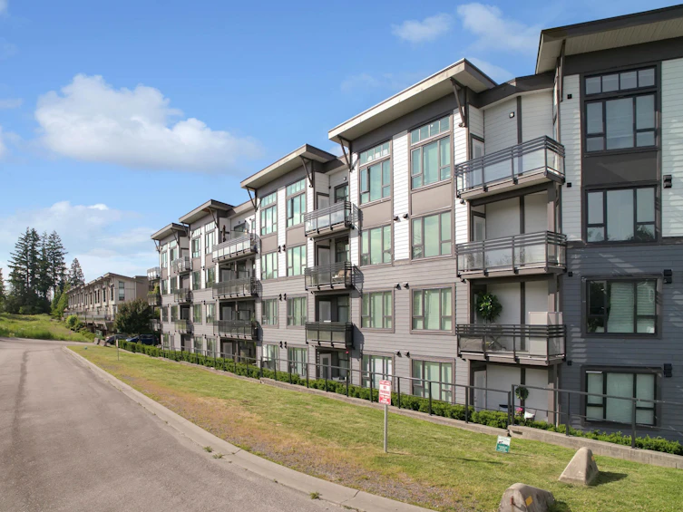 214-9983 E Barnston Drive, Surrey, BC, V4N 6T3 - 14