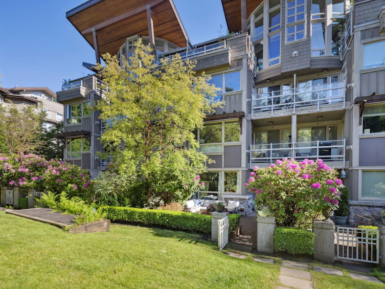 210-560 Raven Woods Drive, North Vancouver, BC, V7V 1H1 - 21