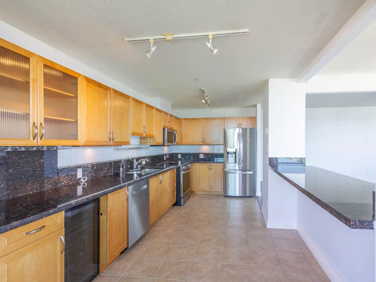 2404-4388 Buchanan Street, Burnaby, BC, V5C 6R8 - 9