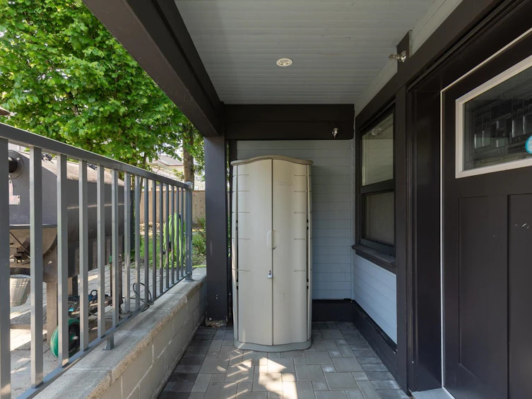 2449 E 40th Avenue, Vancouver, BC, V5R 2V6 - 16