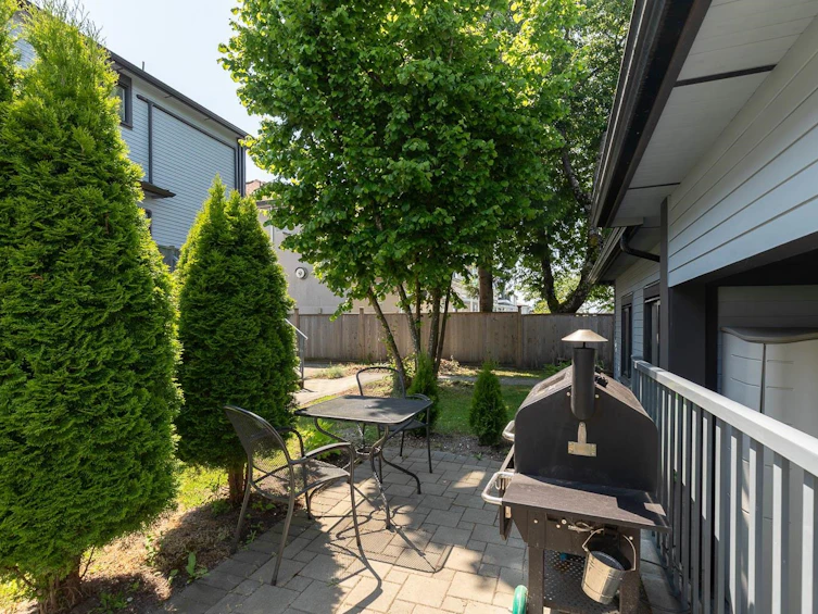 2449 E 40th Avenue, Vancouver, BC, V5R 2V6 - 15