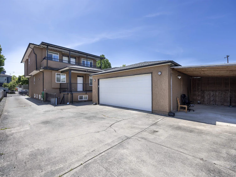2143 E 35th Avenue, Vancouver, BC, V5P 1B8 - 39